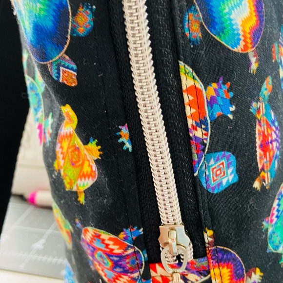 H20 water bottle bag with zipper pocket in front handmade by me  turtles - Picture 2 of 5